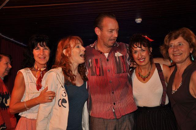 min 2011 11 19 pub 193
